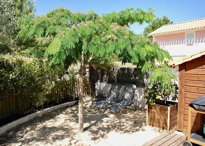 Maison Pour 5, Proche Plage, Piscine Commune Prázdninový dům