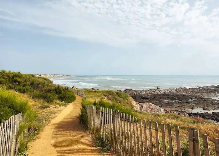 Prázdninový dům Maison Pour 5, Proche Plage, Piscine Commune Saint-Hilaire-de-Riez
