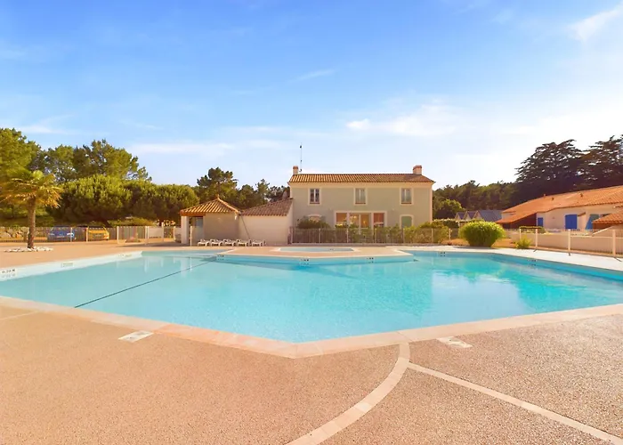 Maison Pour 5, Proche Plage, Piscine Commune *