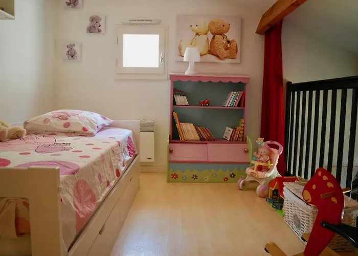 Maison Pour 5, Proche Plage, Piscine Commune *