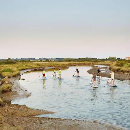 Maison Pour 5, Proche Plage, Piscine Commune
