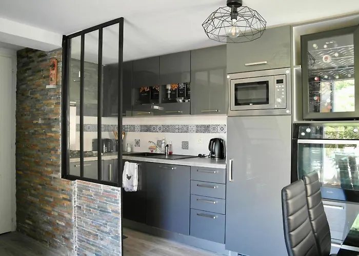 Maison Pour 5, Proche Plage, Piscine Commune Semesterbostad